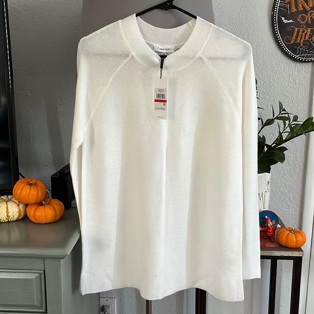 Calvin Klein Off white light knit sweater